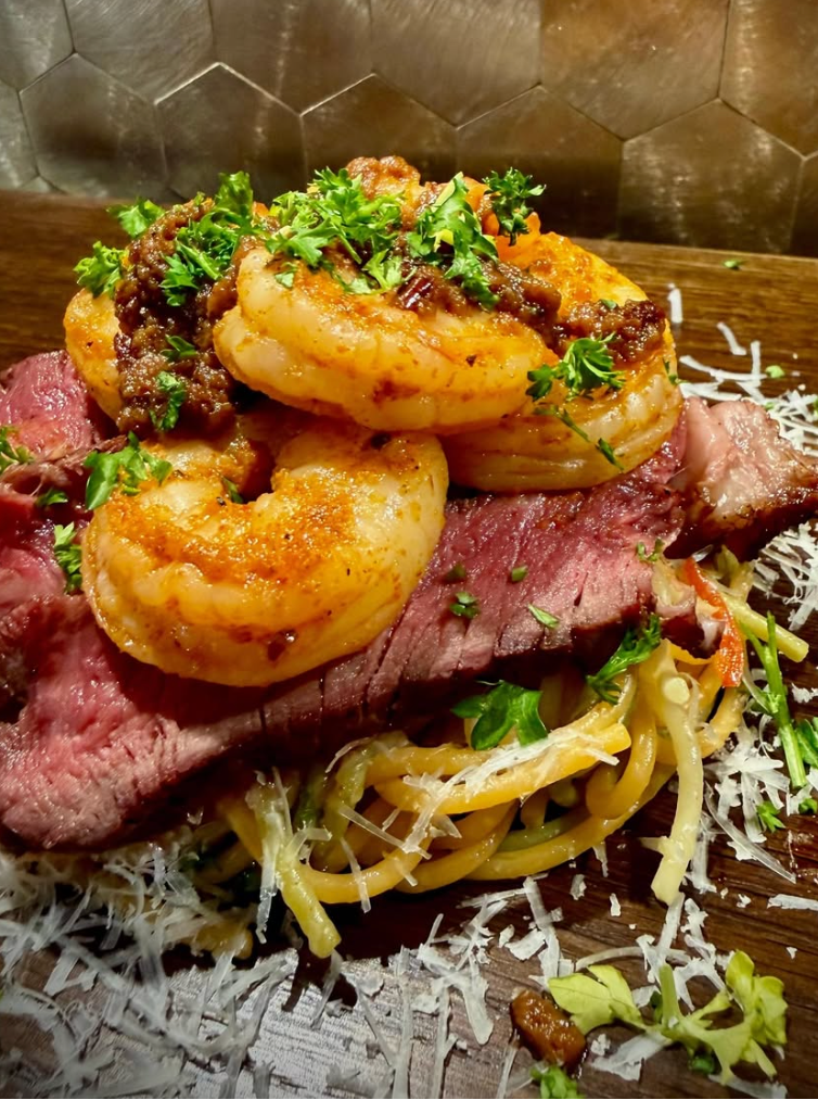Surf-and-Turf-Pasta, geräuchert mit Whiskyfassholz